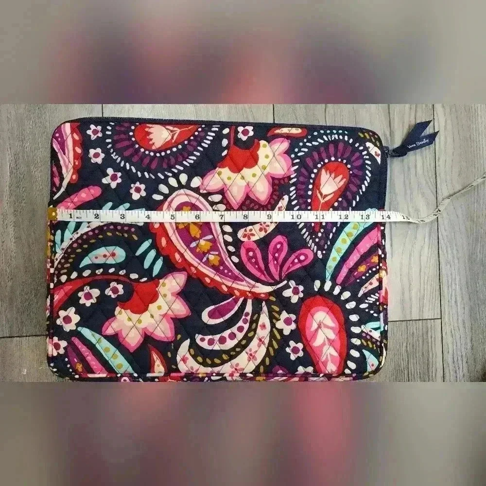 Vera Bradley Laptop Tablet Bag‎ Case Zipper Pouch Purple Paisley
